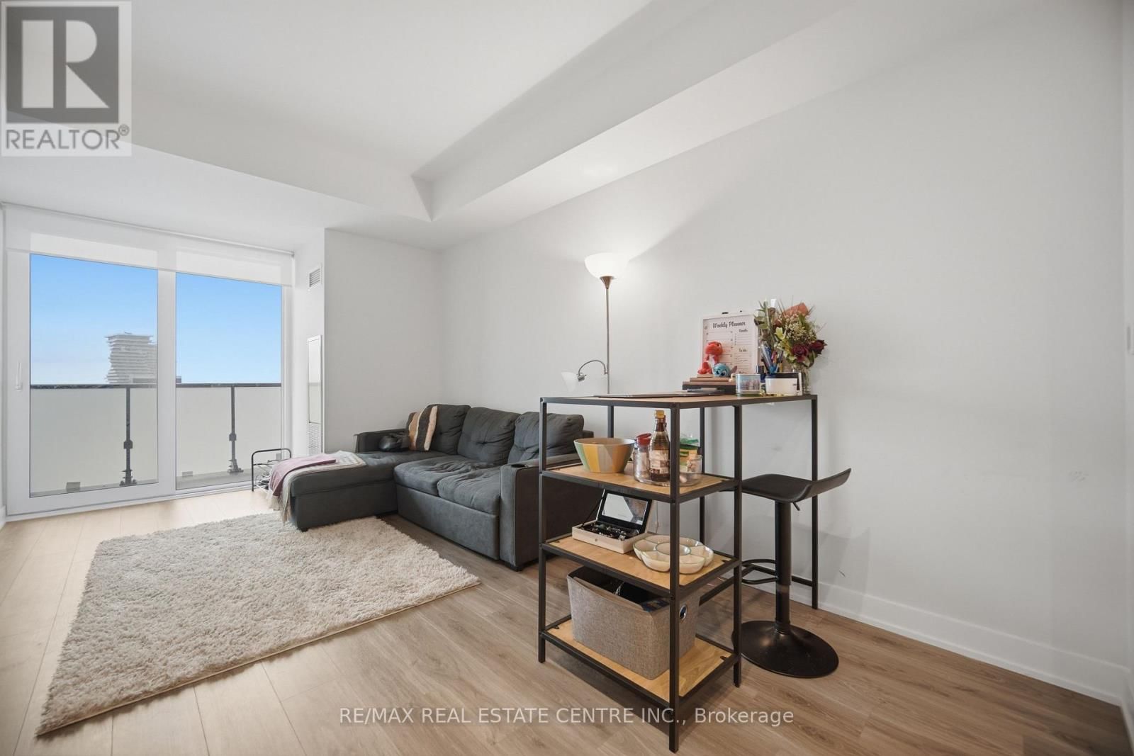 4905 - 430 SQUARE ONE DRIVE Image 11