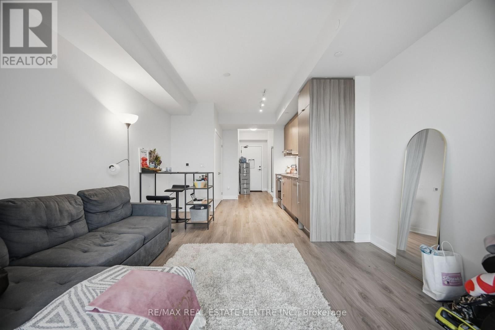 4905 - 430 SQUARE ONE DRIVE Image 14