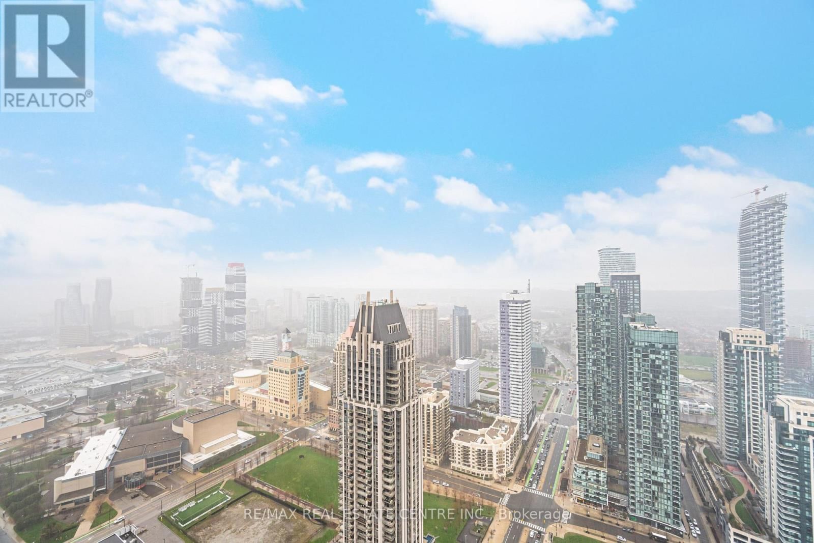 4905 - 430 SQUARE ONE DRIVE Image 28