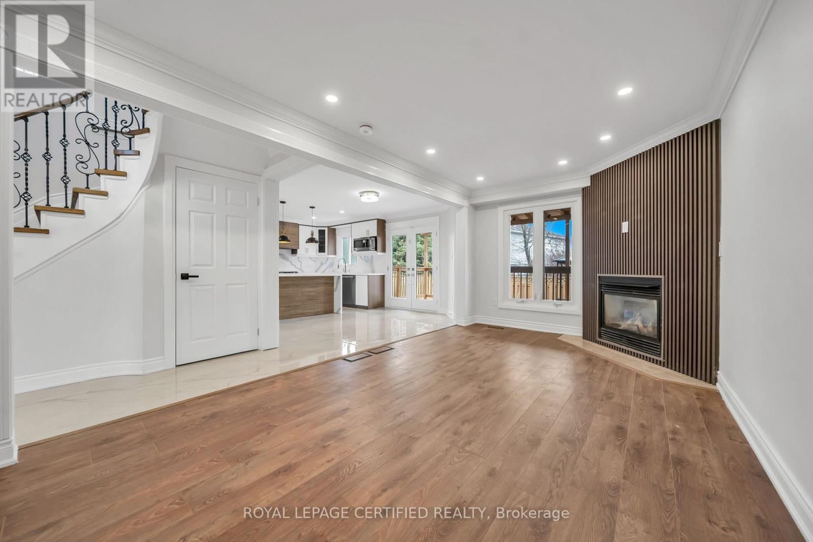 6062 PRAIRIE CIRCLE Image 15