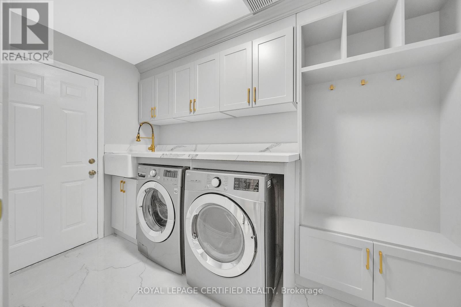 6062 PRAIRIE CIRCLE Image 16