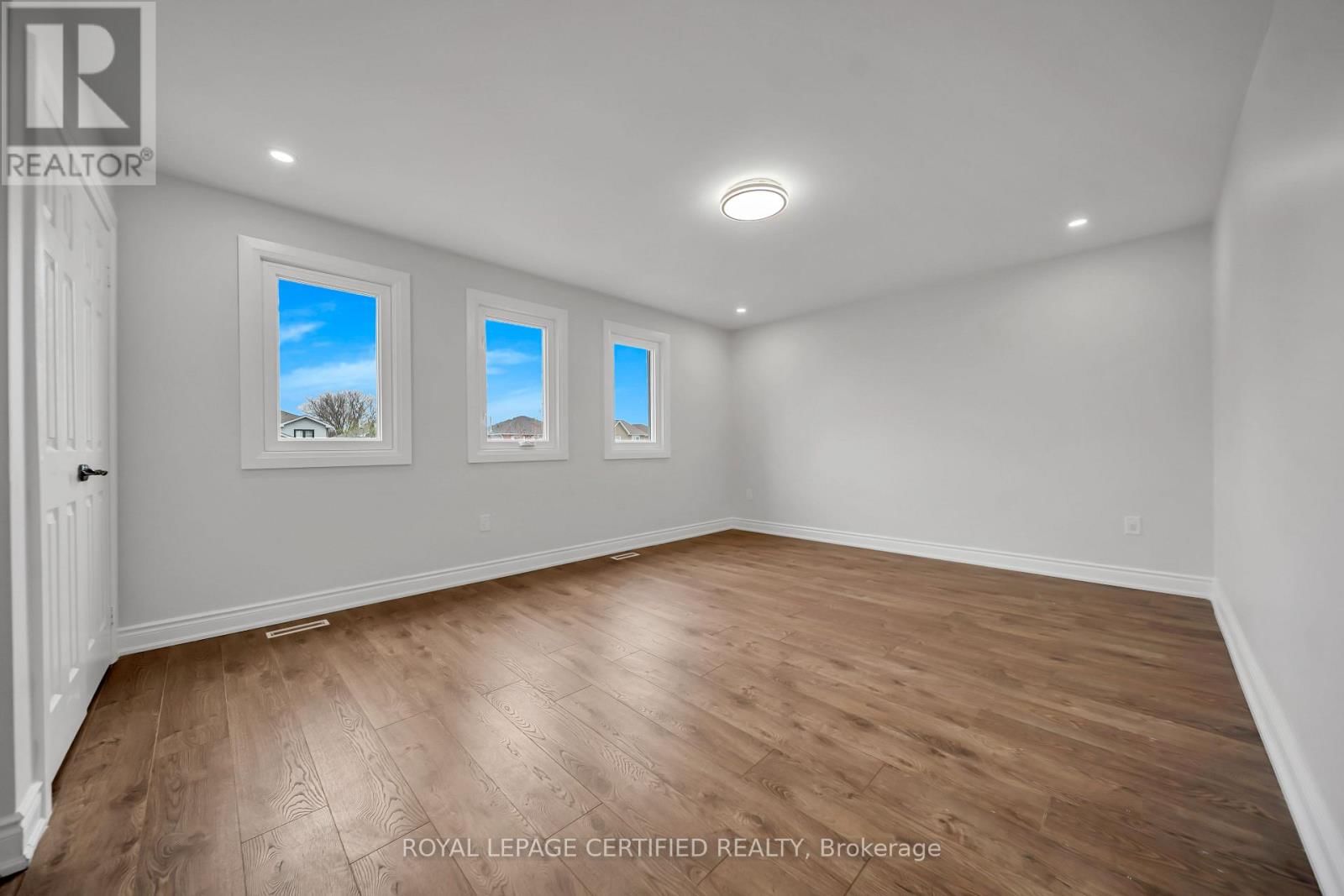 6062 PRAIRIE CIRCLE Image 23