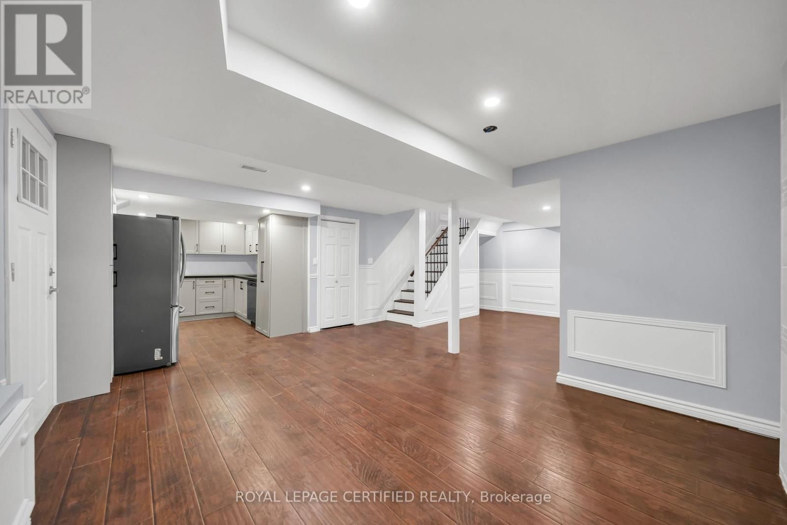 6062 PRAIRIE CIRCLE Image 32