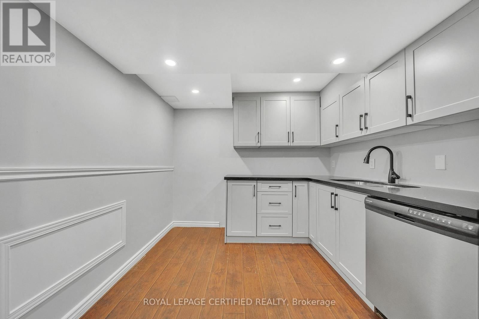 6062 PRAIRIE CIRCLE Image 33