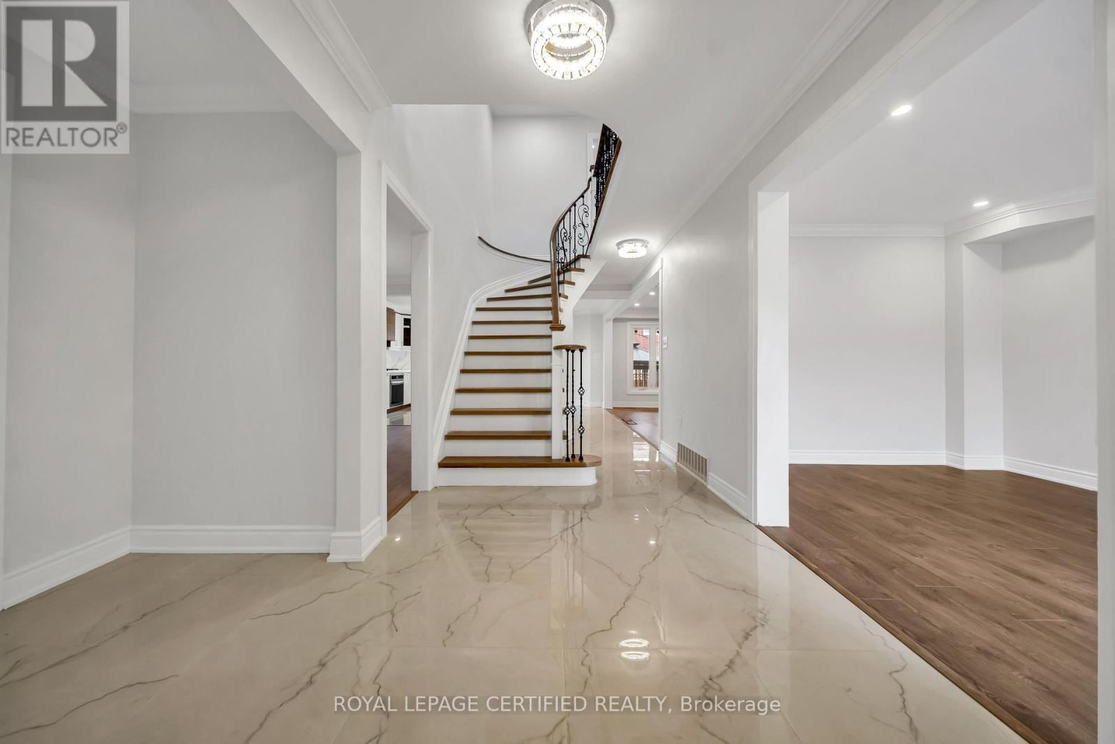 6062 PRAIRIE CIRCLE Image 4