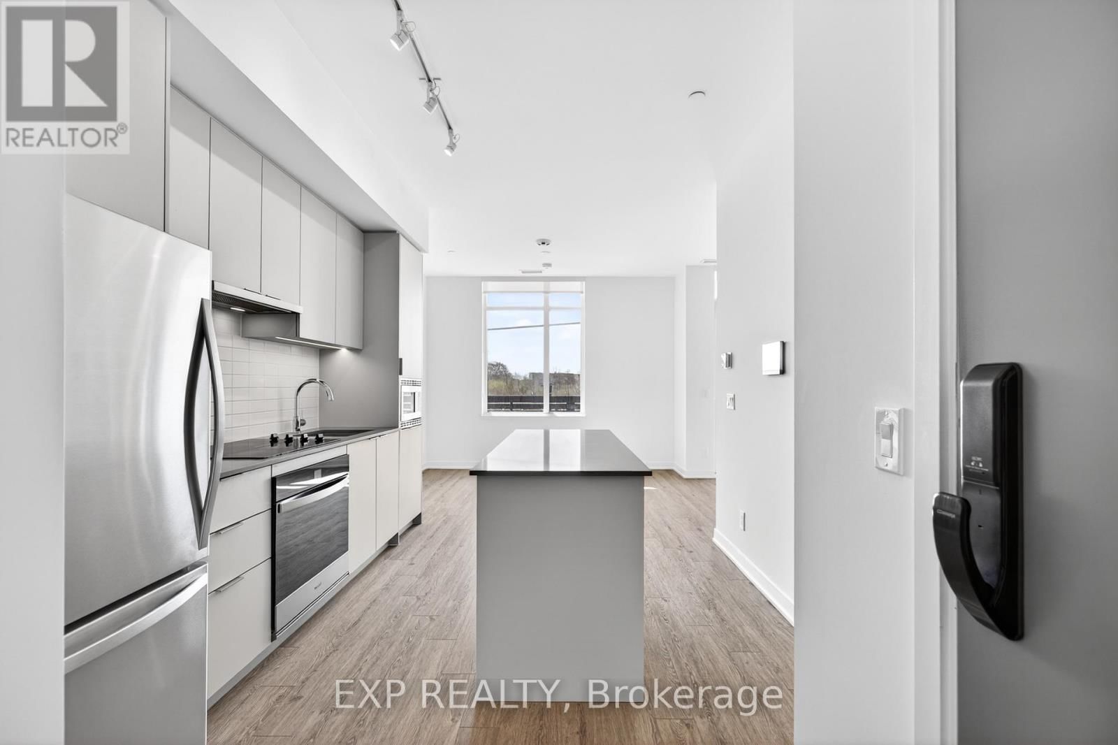 B108 - 3071 TRAFALGAR ROAD Image 10