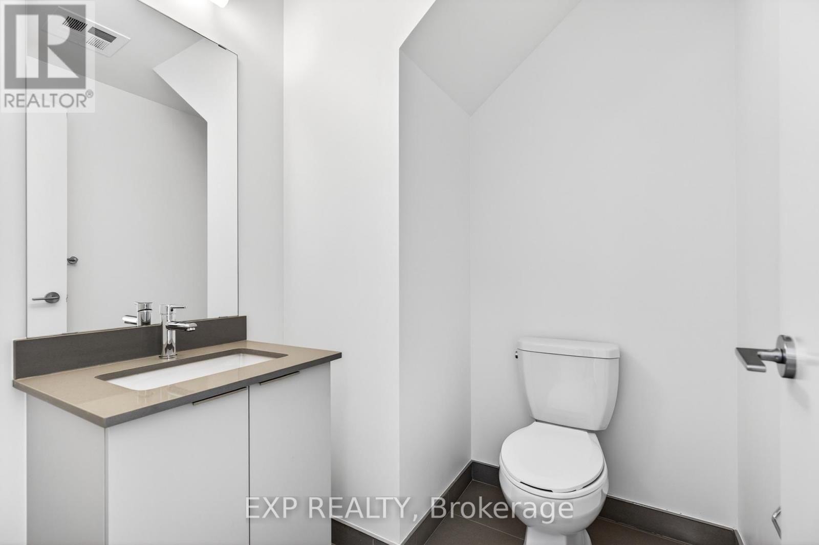 B108 - 3071 TRAFALGAR ROAD Image 14