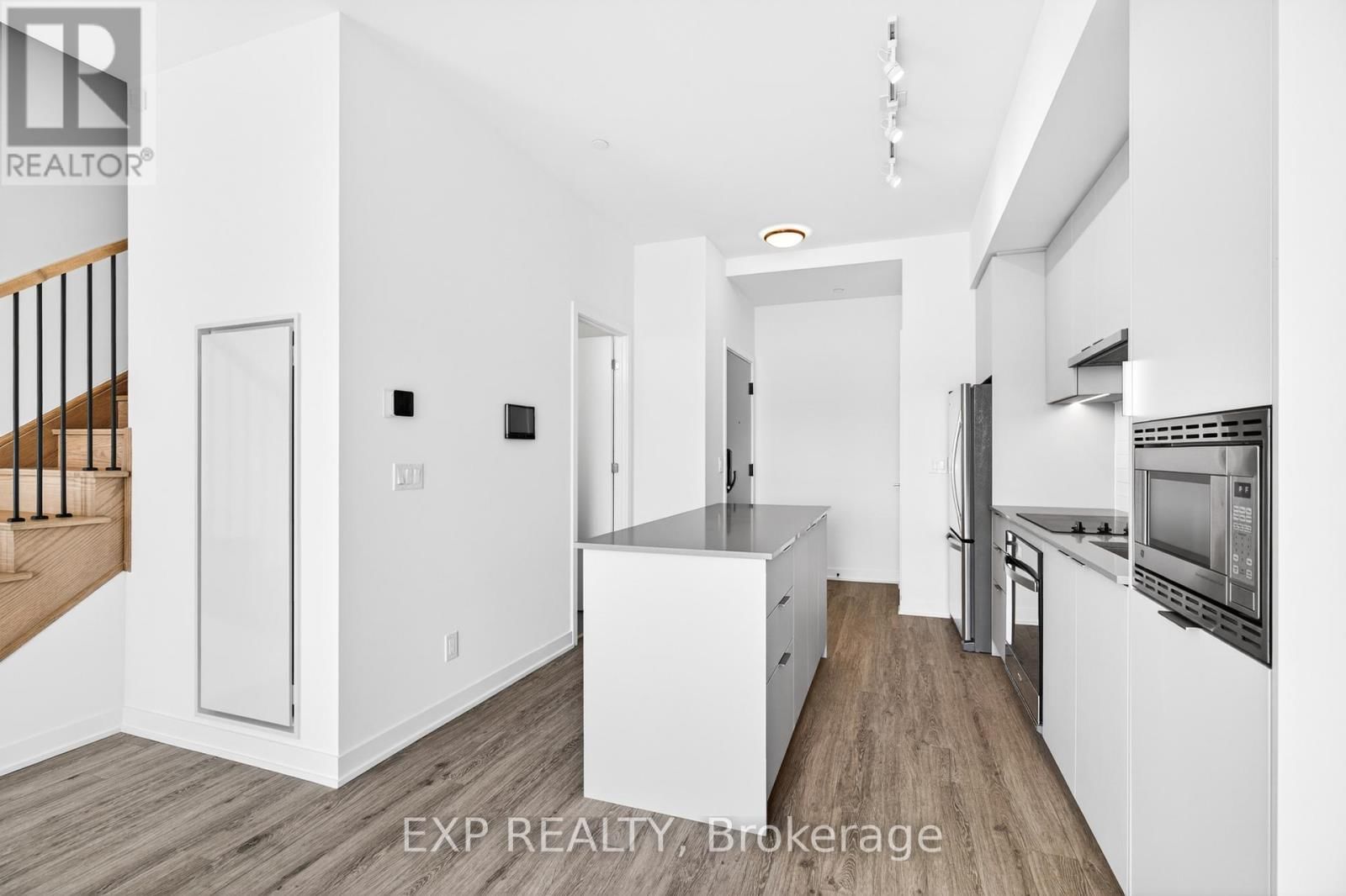 B108 - 3071 TRAFALGAR ROAD Image 18