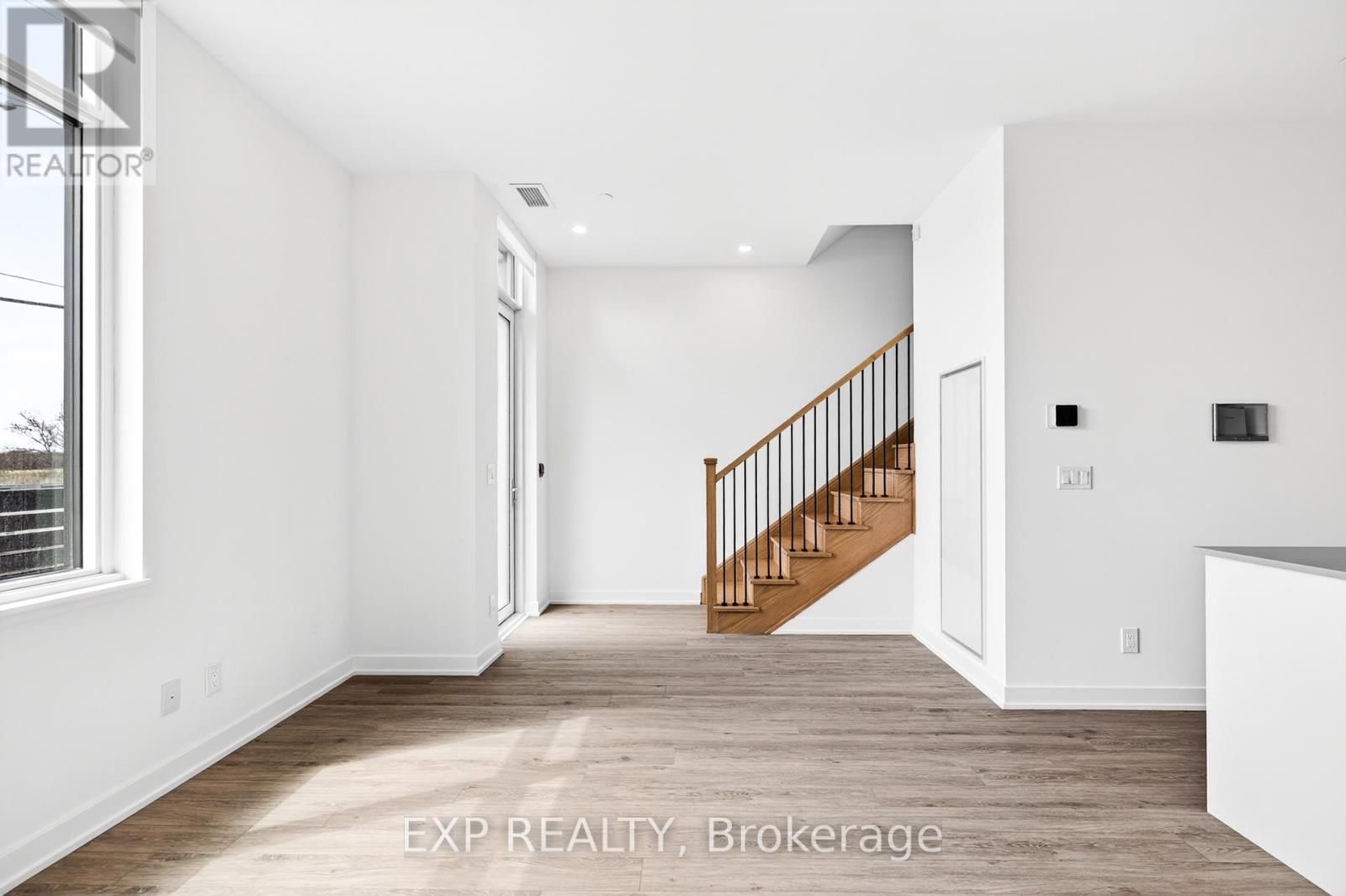 B108 - 3071 TRAFALGAR ROAD Image 24