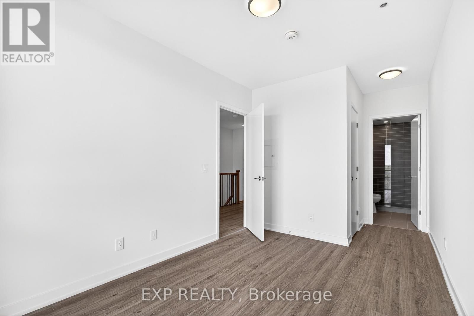 B108 - 3071 TRAFALGAR ROAD Image 41