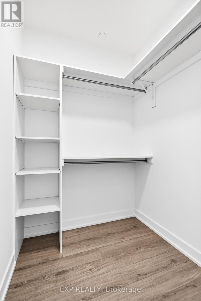 B108 - 3071 TRAFALGAR ROAD Image 44