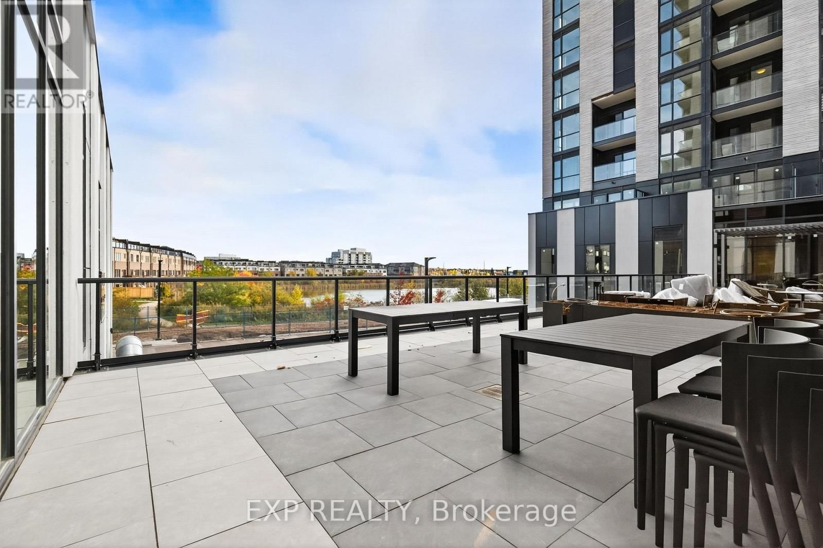 B108 - 3071 TRAFALGAR ROAD Image 47