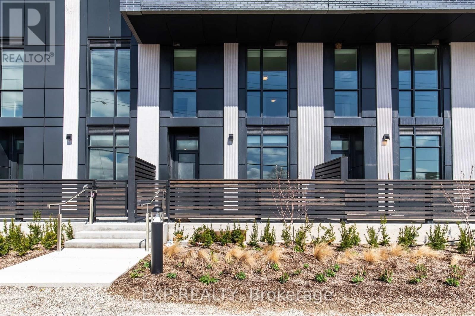 B108 - 3071 TRAFALGAR ROAD Image 50