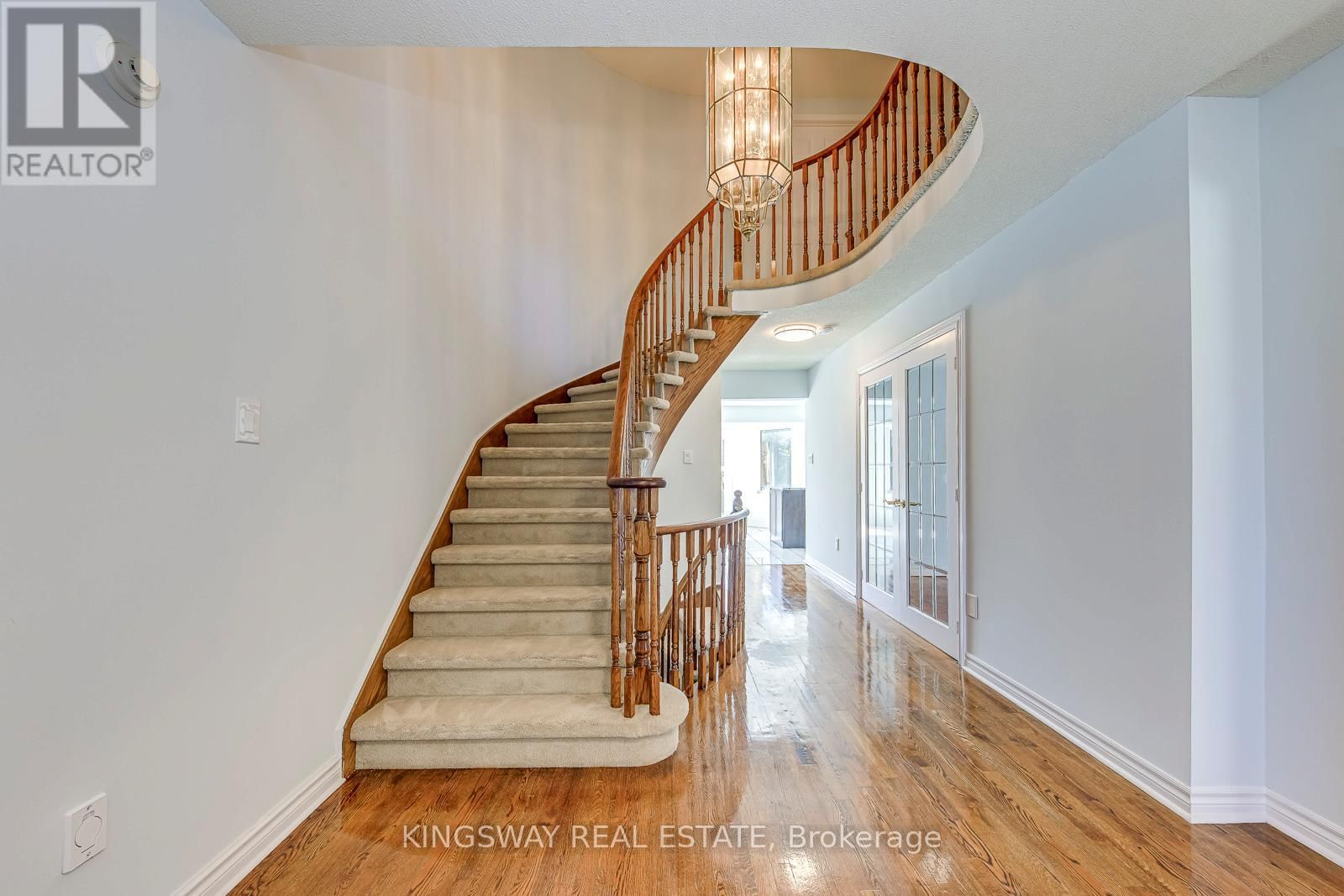 4020 MELFORT CRESCENT Image 25