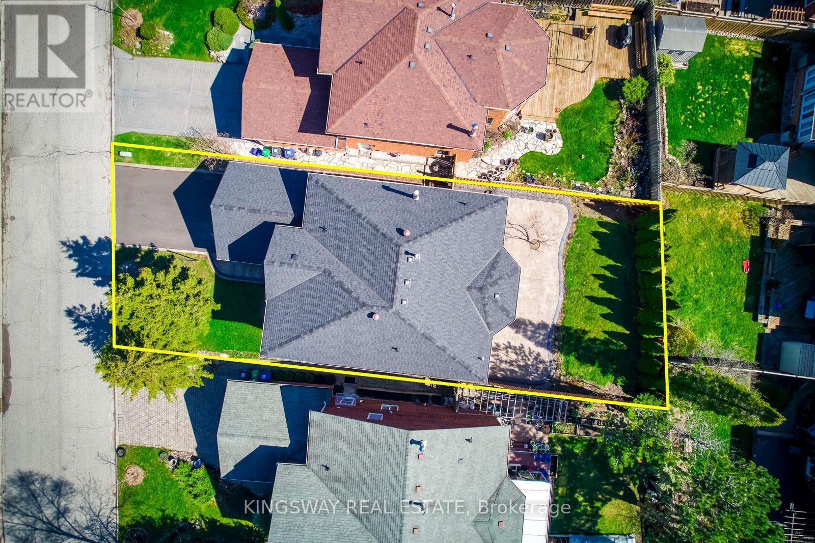 4020 MELFORT CRESCENT Image 45