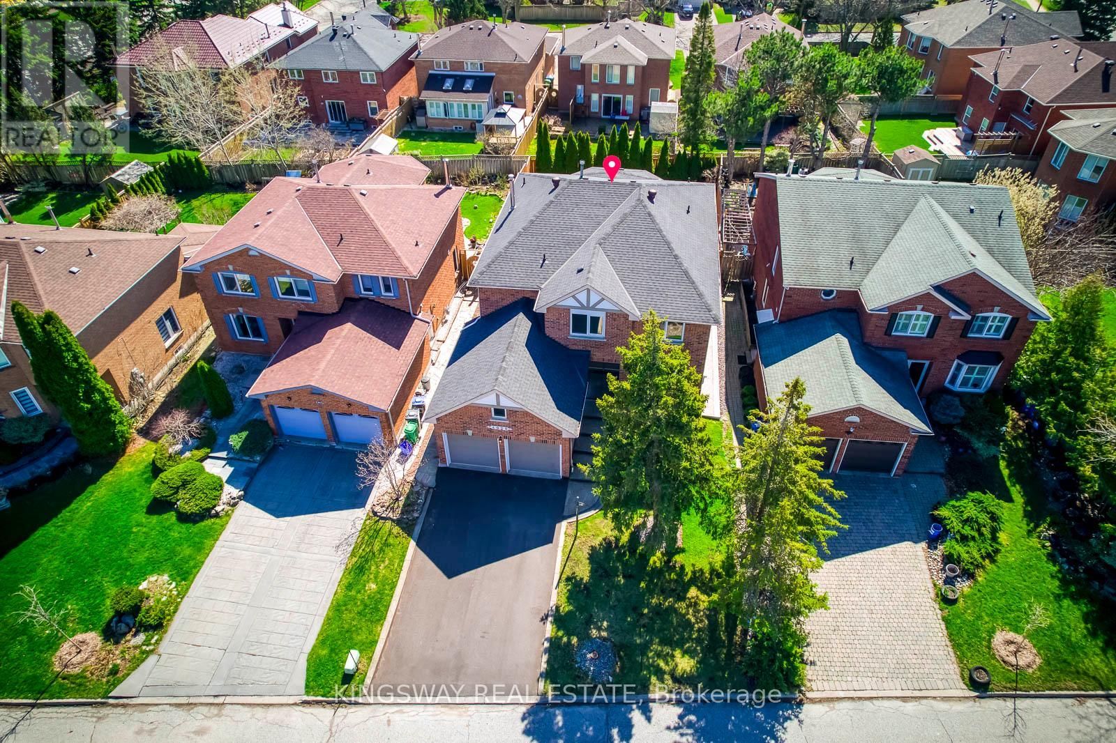 4020 MELFORT CRESCENT Image 46