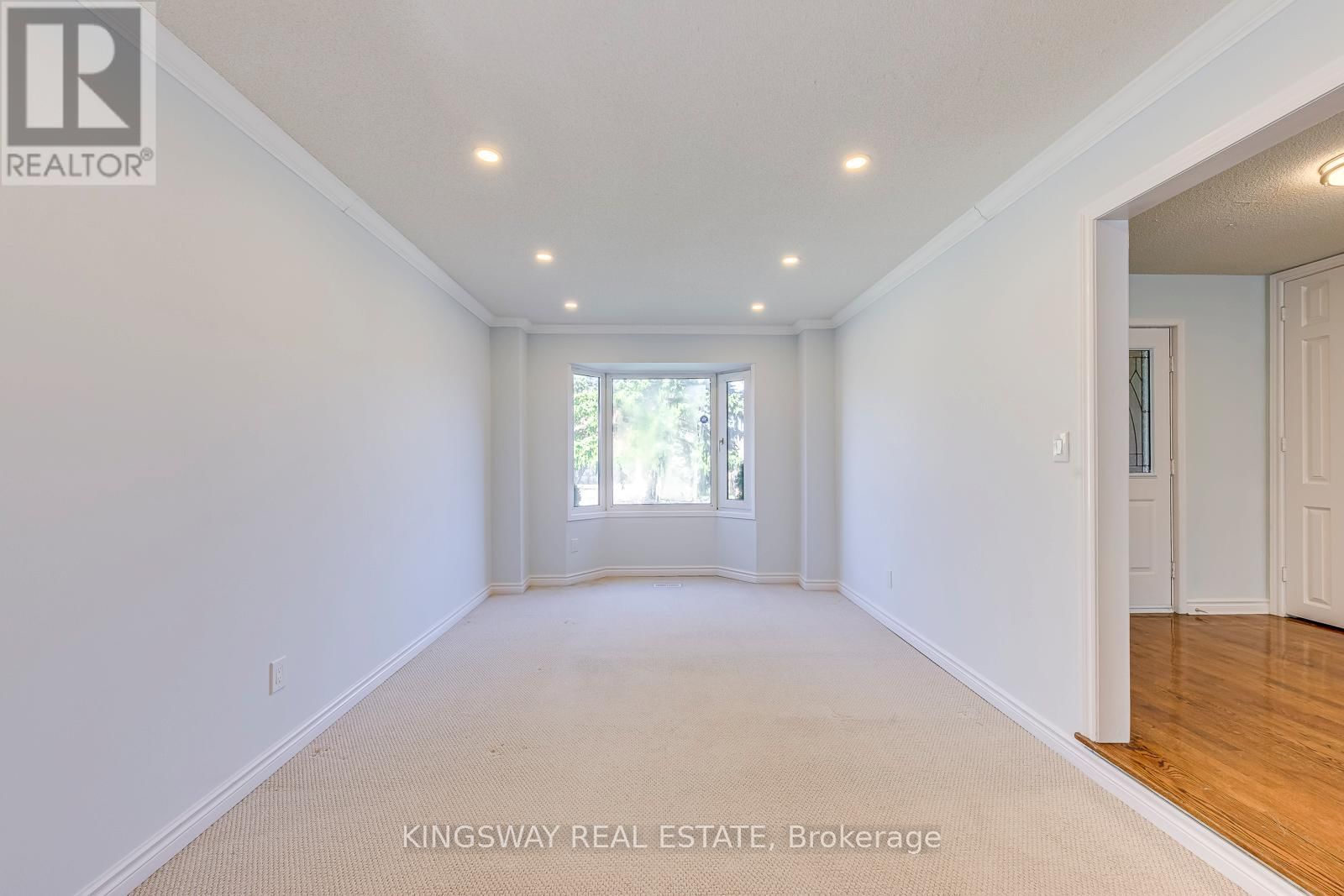 4020 MELFORT CRESCENT Image 5