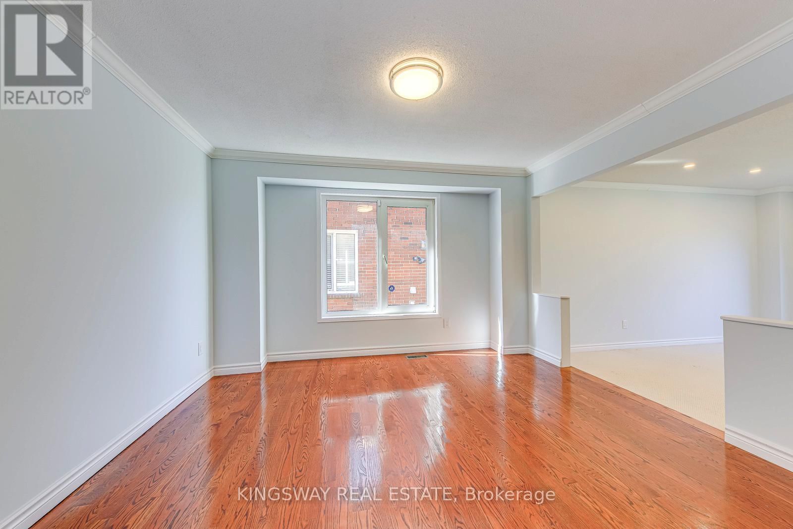 4020 MELFORT CRESCENT Image 9