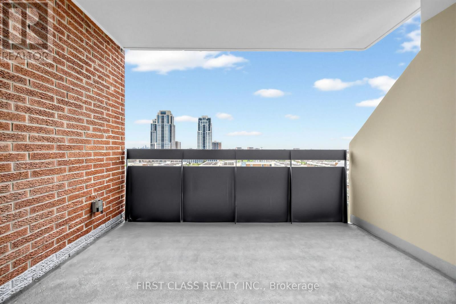 1007 - 362 THE EAST MALL ROAD Image 23