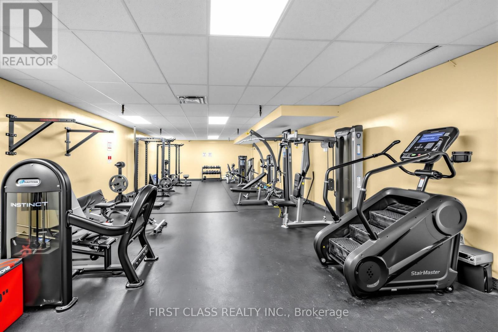 1007 - 362 THE EAST MALL ROAD Image 28