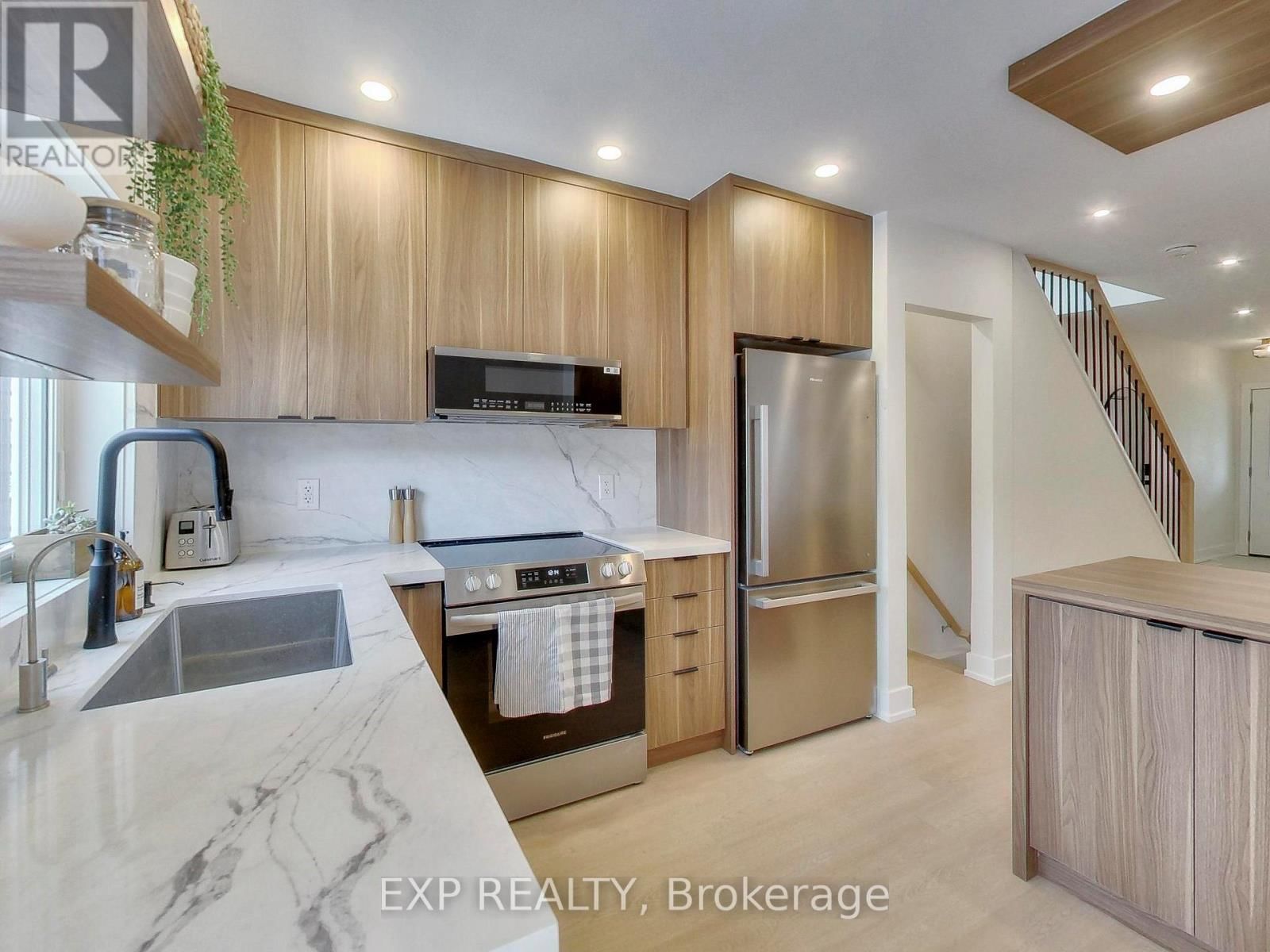 37 GILBERT AVENUE Image 12