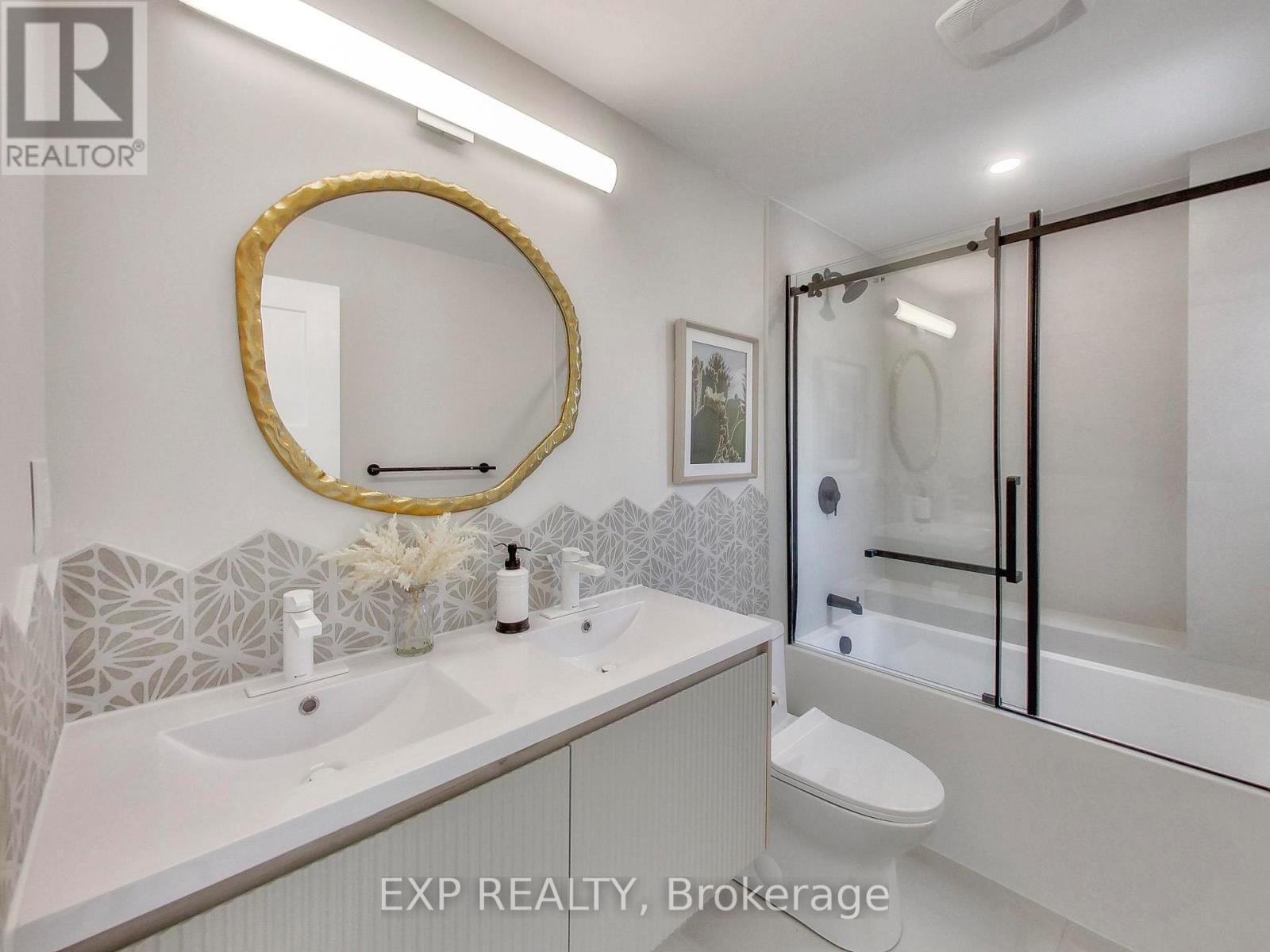 37 GILBERT AVENUE Image 21