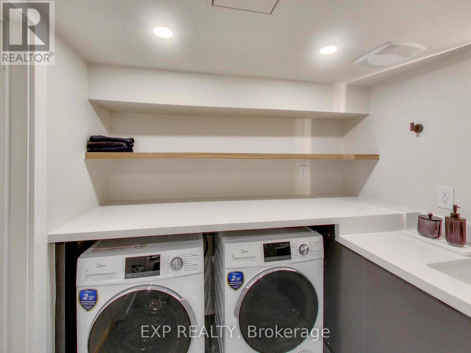 37 GILBERT AVENUE Image 26