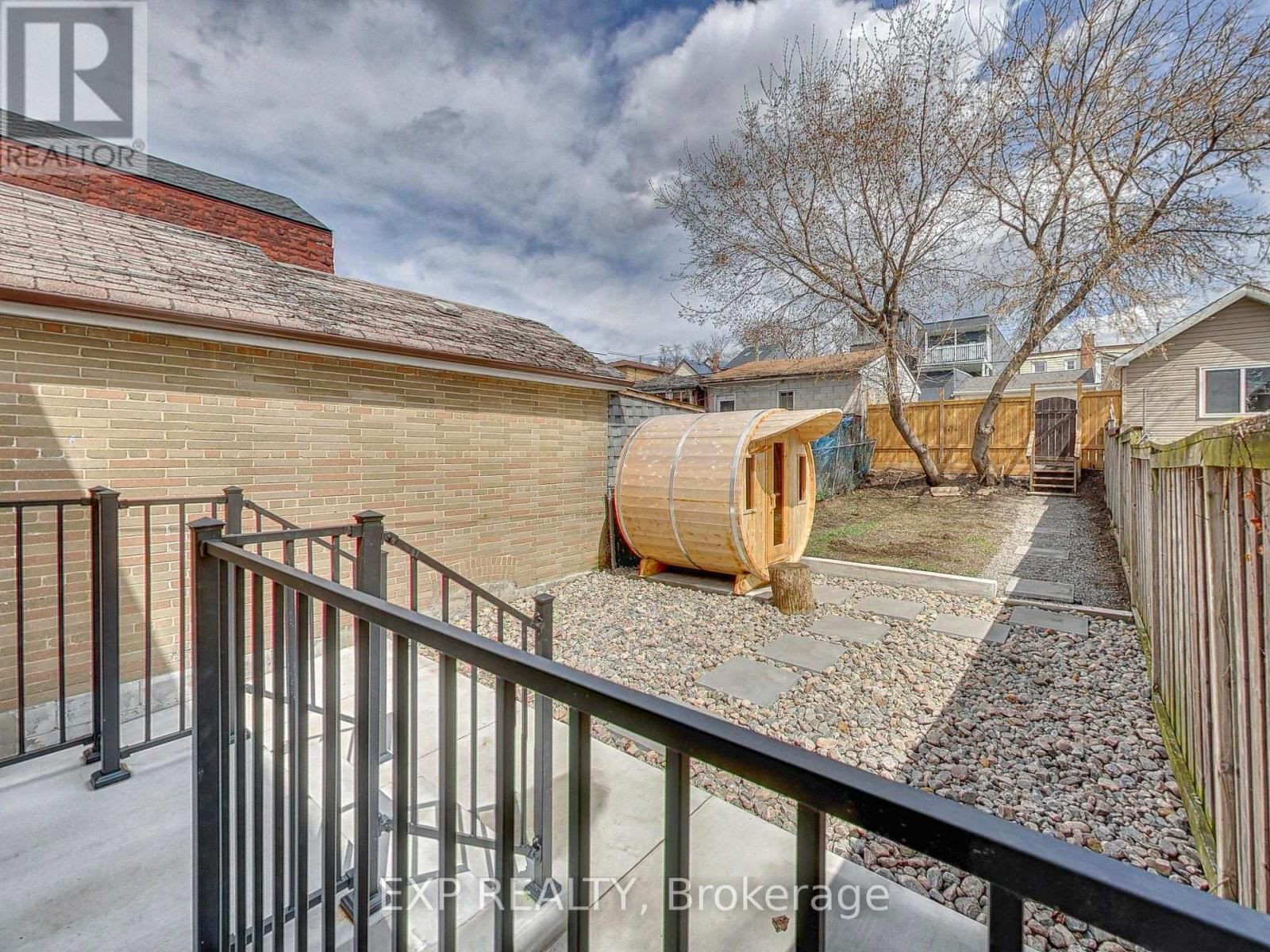 37 GILBERT AVENUE Image 29