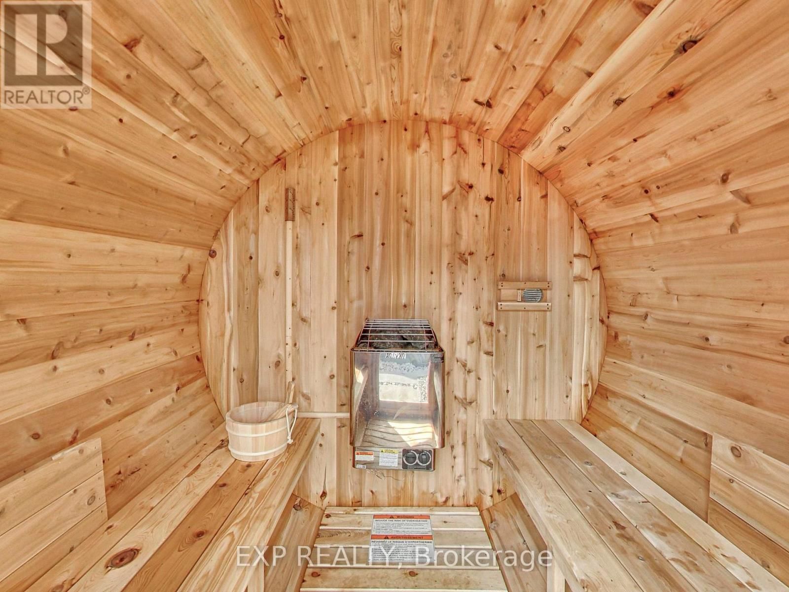 37 GILBERT AVENUE Image 32