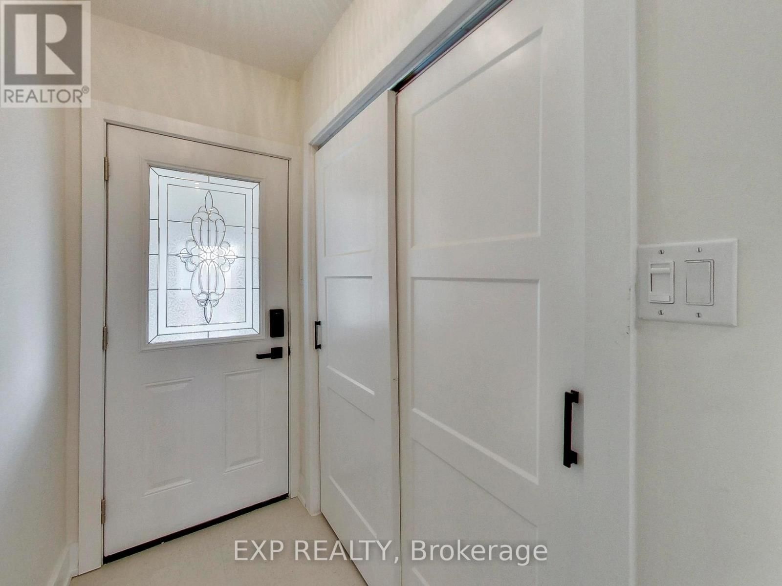 37 GILBERT AVENUE Image 4