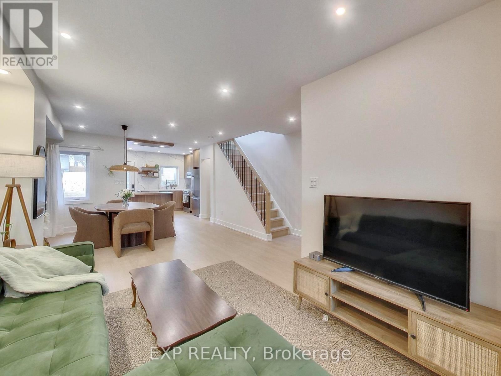 37 GILBERT AVENUE Image 7