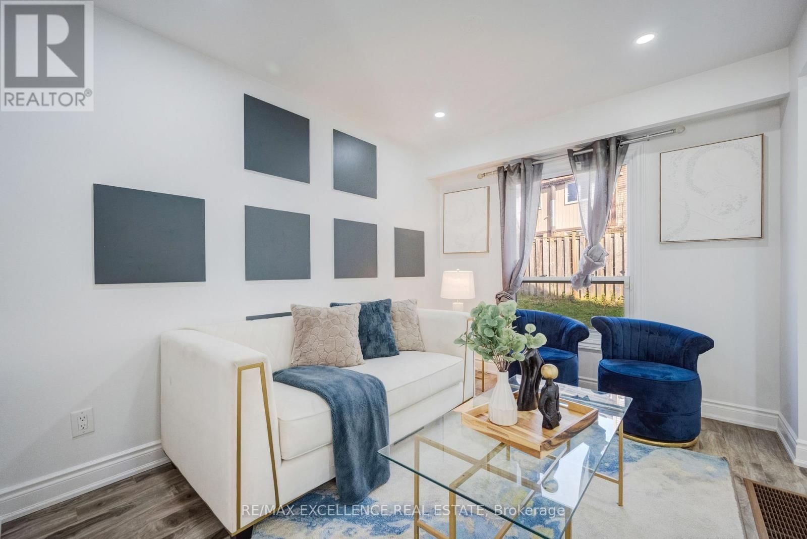 48 TRAVERSTON COURT Image 12