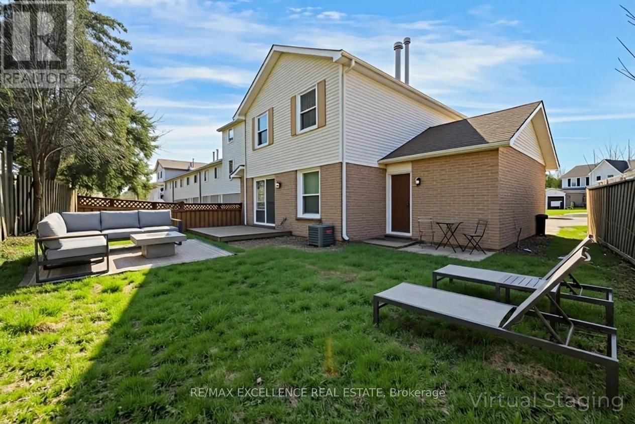 48 TRAVERSTON COURT Image 39