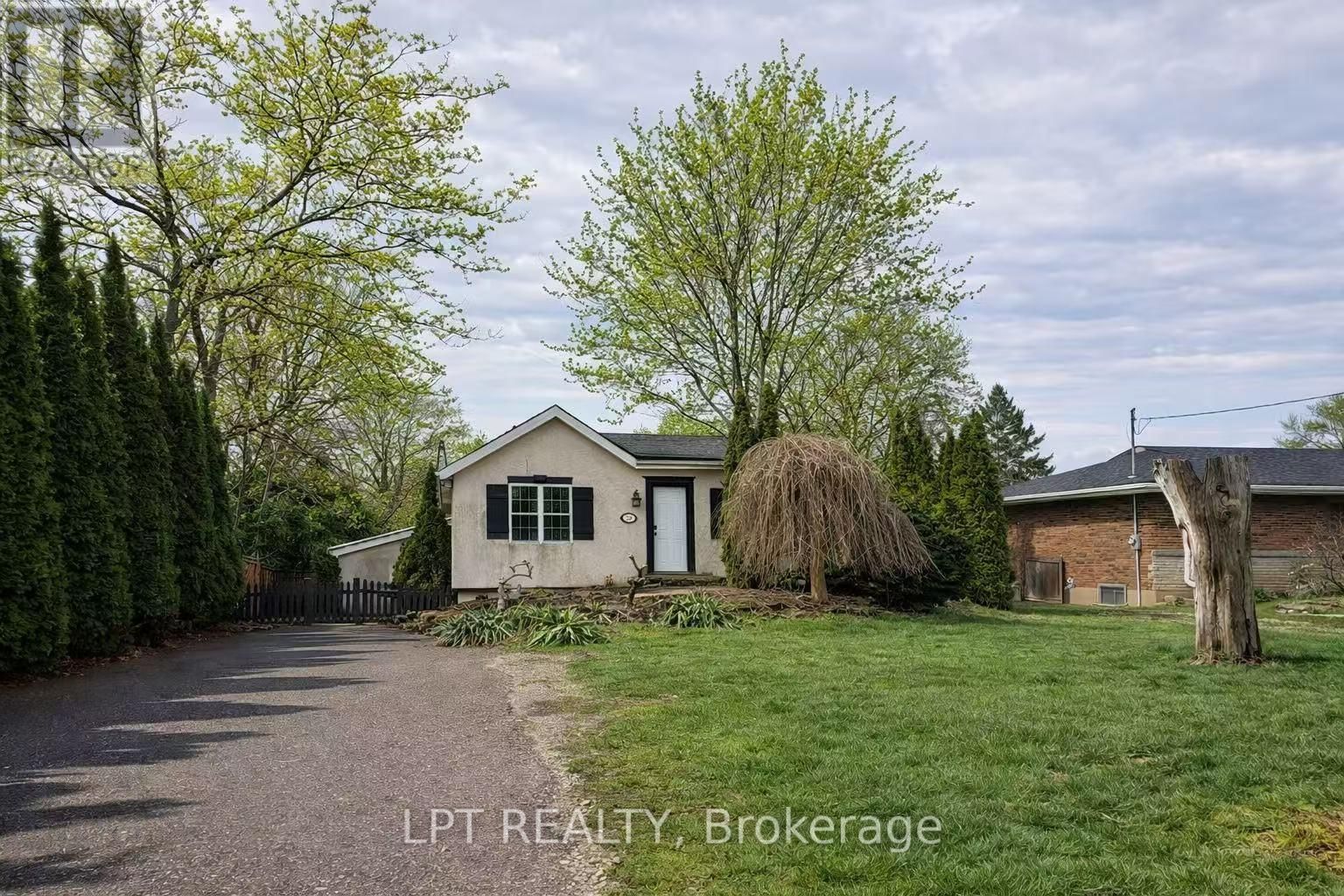 228 PINE COVE ROAD Image 1