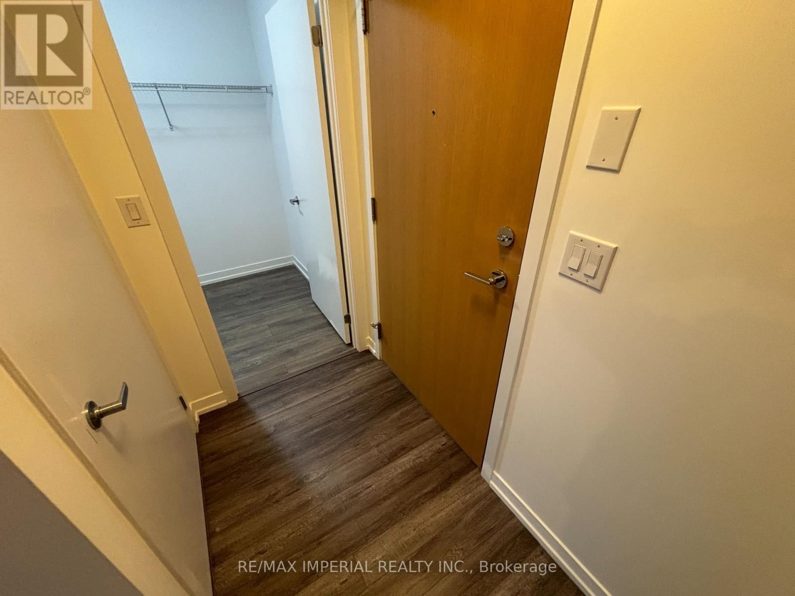 1607 - 2520 EGLINTON AVENUE WEST Image 17