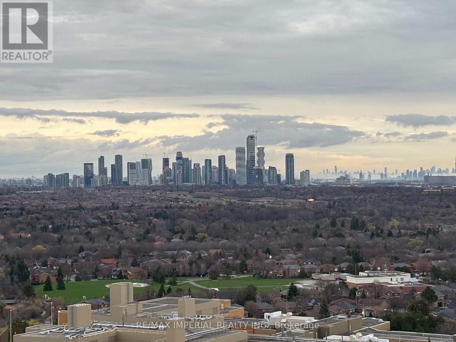 1607 - 2520 EGLINTON AVENUE WEST Image 22