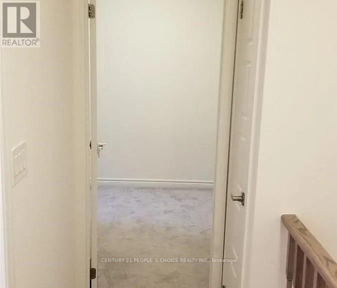 281 MURLOCK HEIGHTS Image 25