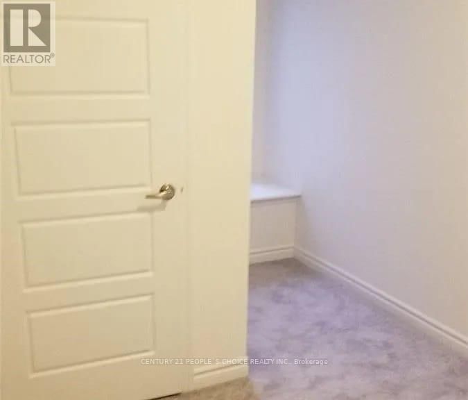 281 MURLOCK HEIGHTS Image 26