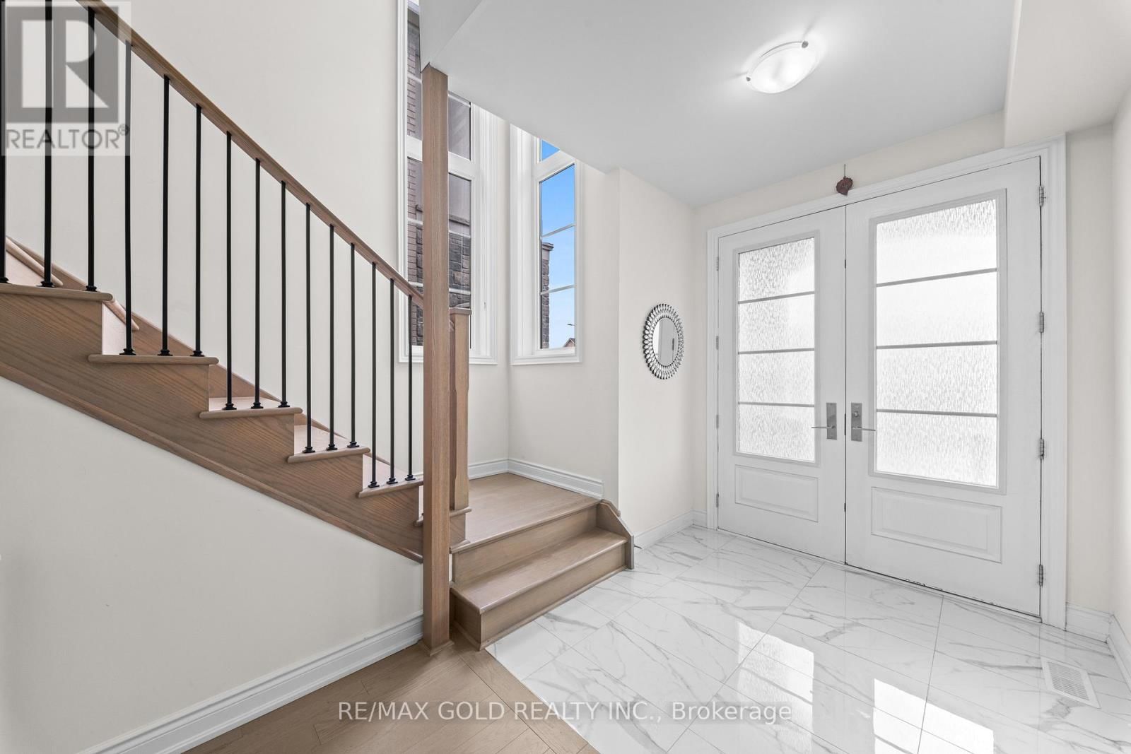 105 WALKER ROAD WEST Image 10