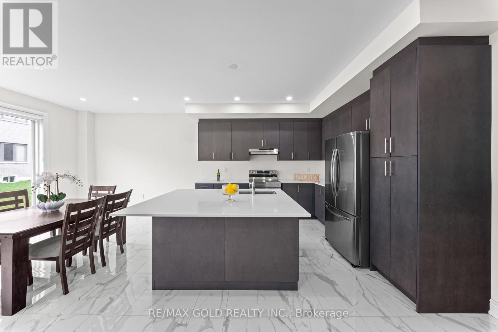 105 WALKER ROAD WEST Image 17