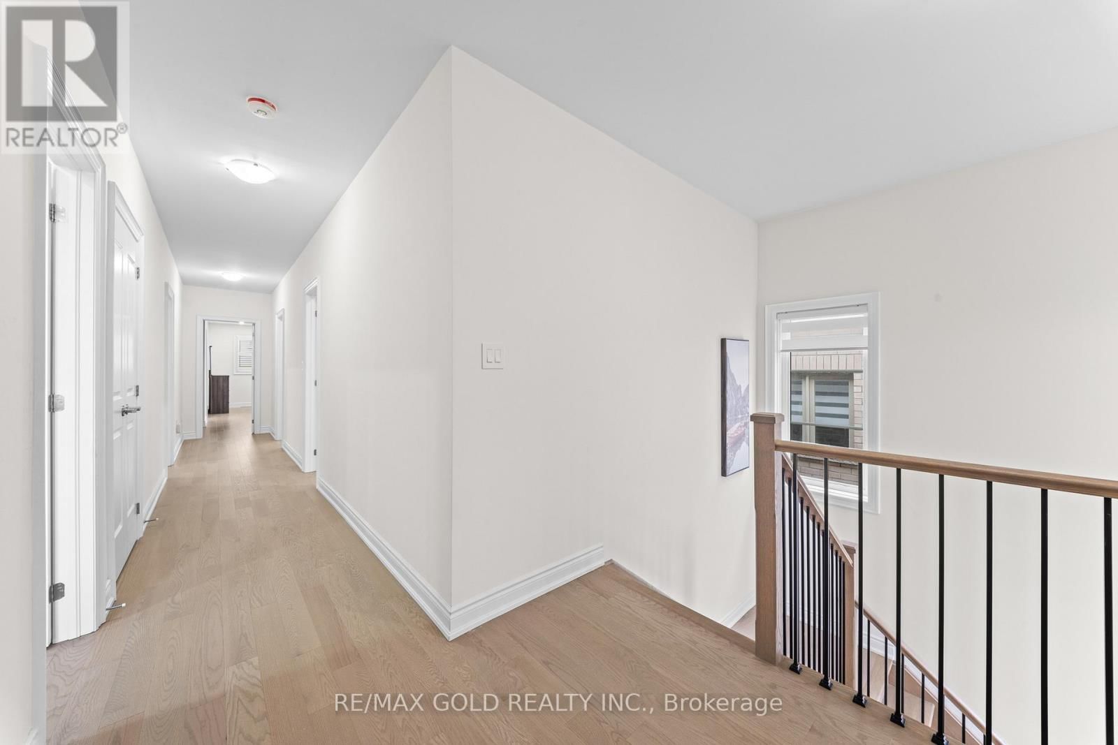 105 WALKER ROAD WEST Image 37