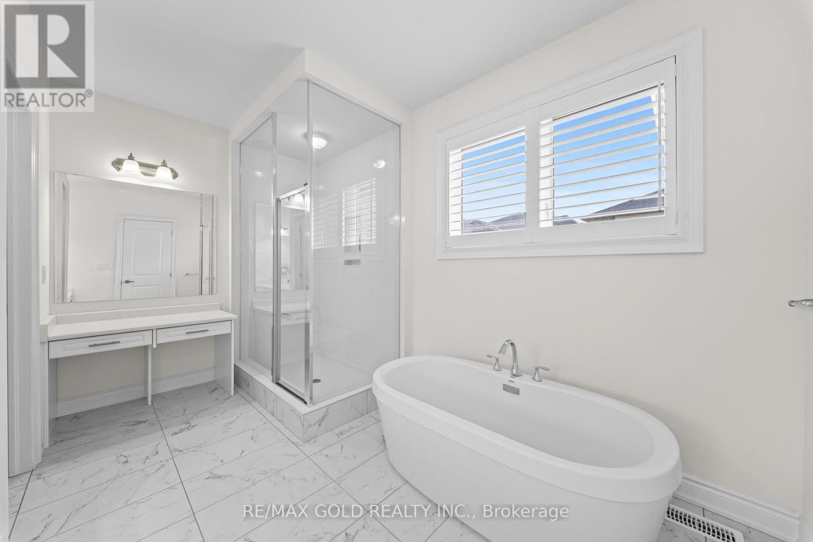 105 WALKER ROAD WEST Image 40