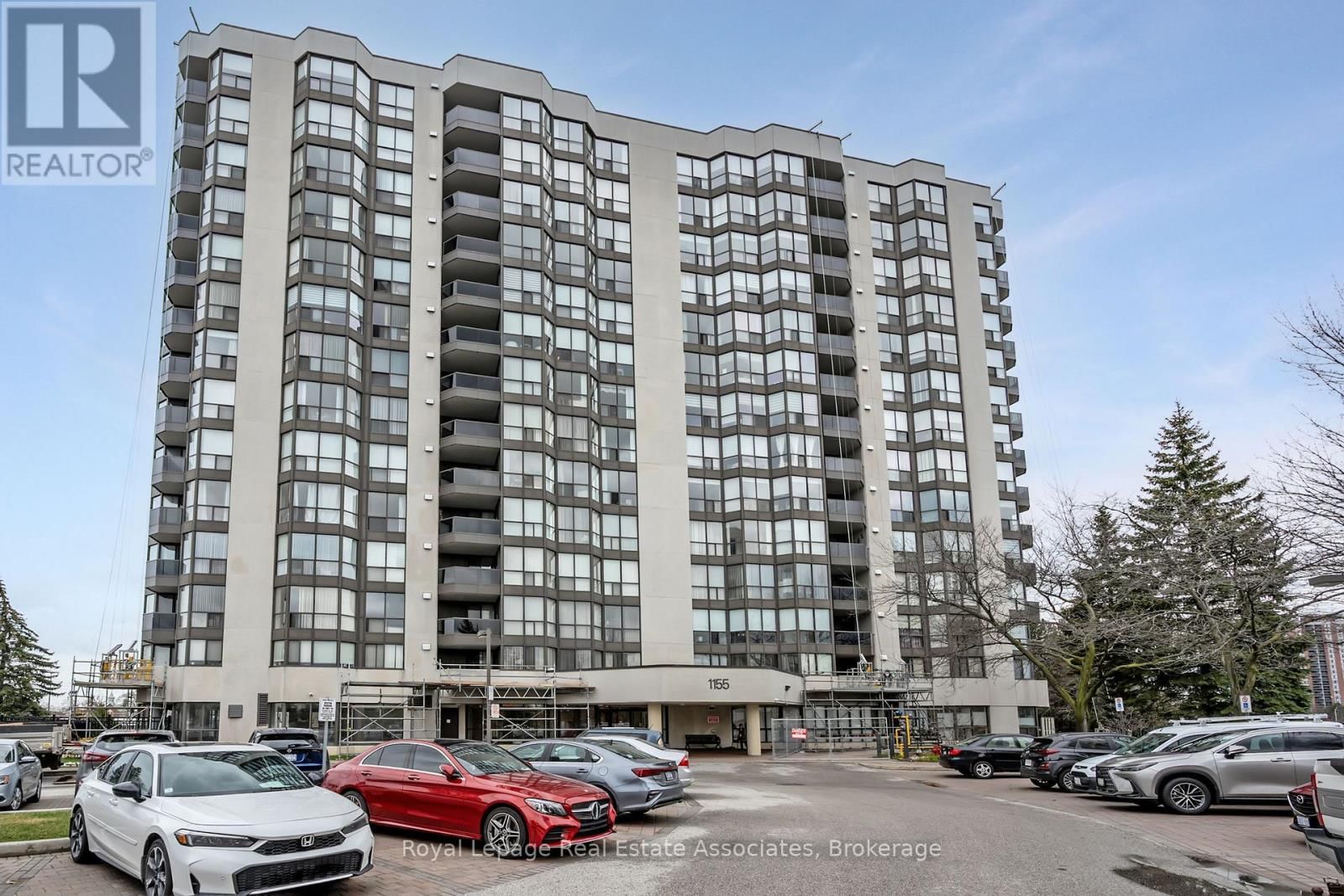 909 - 1155 BOUGH BEECHES BOULEVARD Image 2