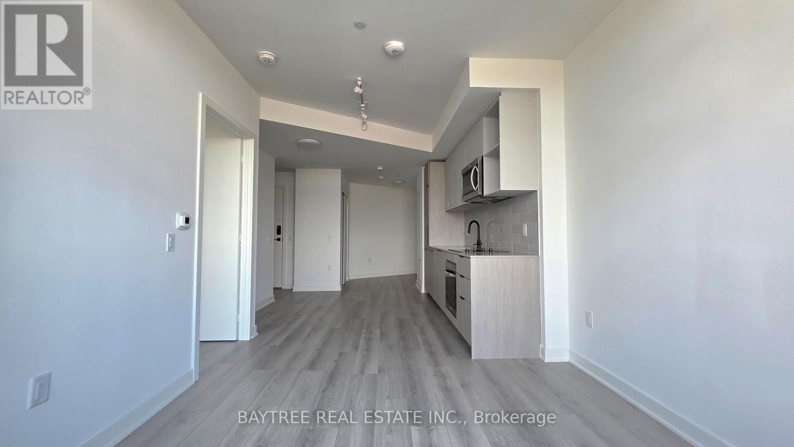 723 - 1185 DUPONT STREET Image 14