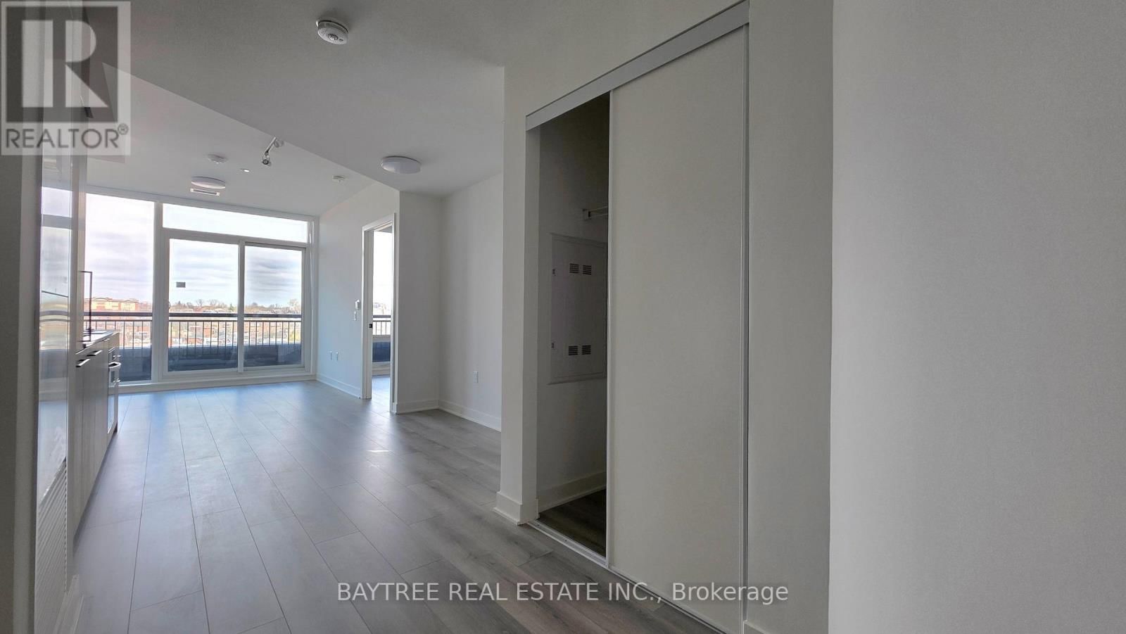 723 - 1185 DUPONT STREET Image 6