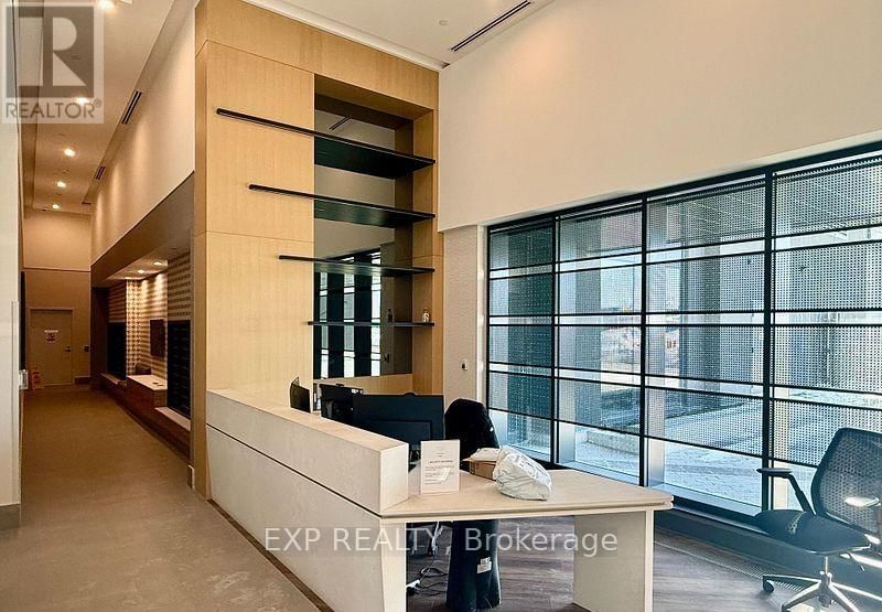 505 - 1007 THE QUEENSWAY WAY Image 13