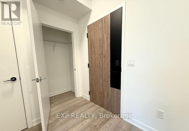 505 - 1007 THE QUEENSWAY WAY Image 2