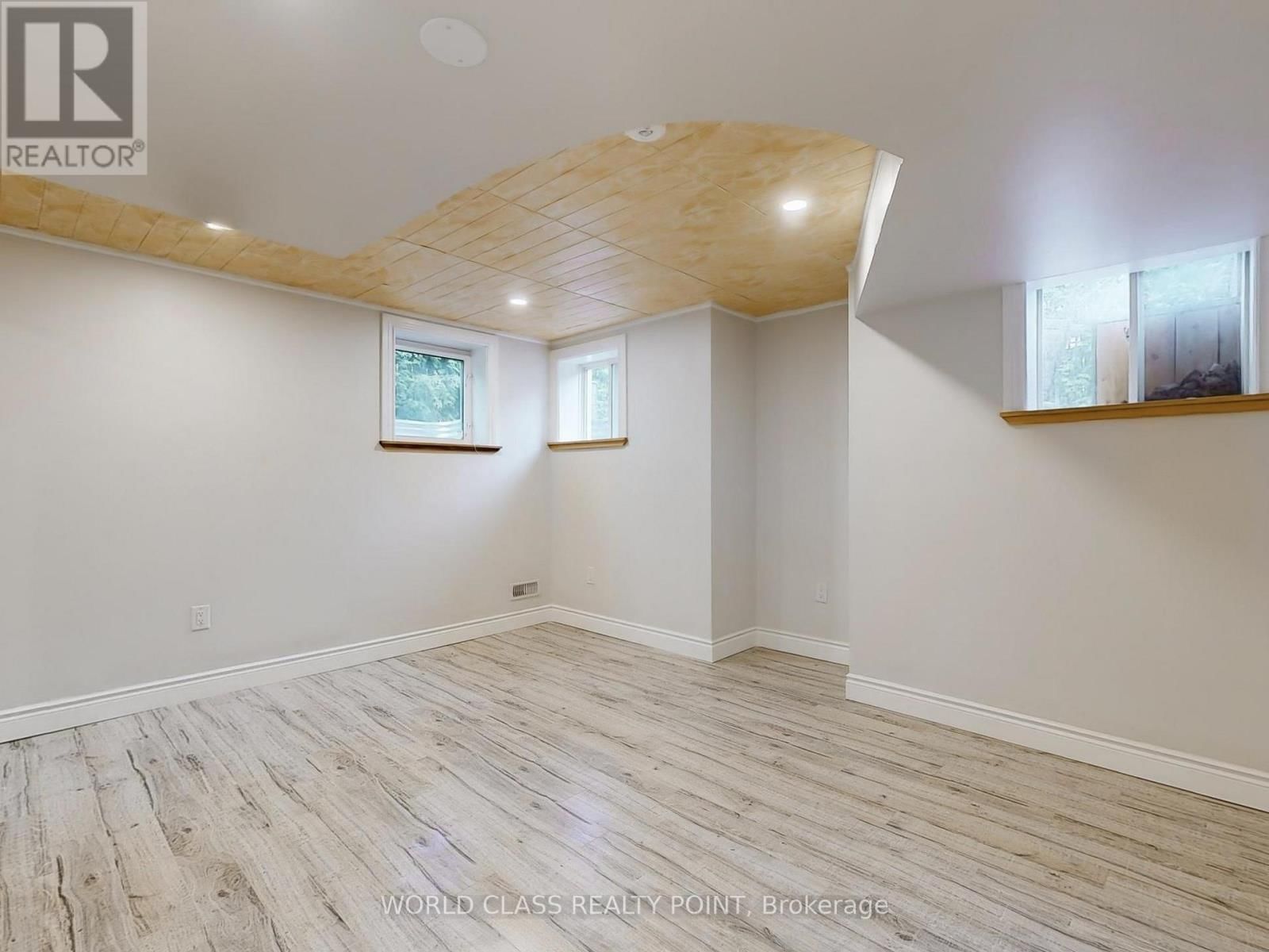 BSMT 2290 CANONRIDGE CIRCLE Image 17