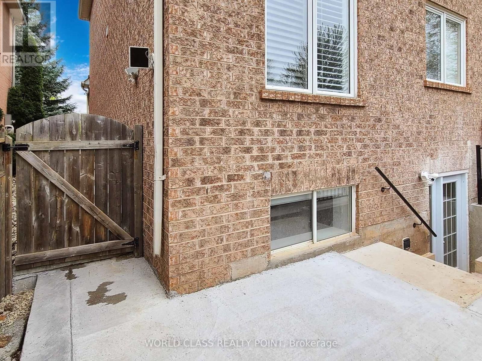 BSMT 2290 CANONRIDGE CIRCLE Image 4