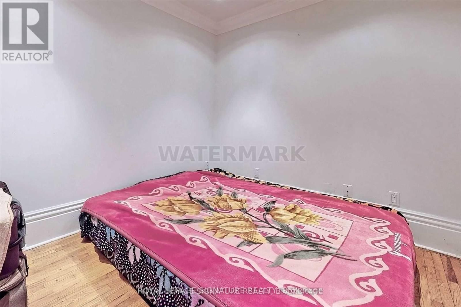 362A QUEEN STREET SOUTH Image 27